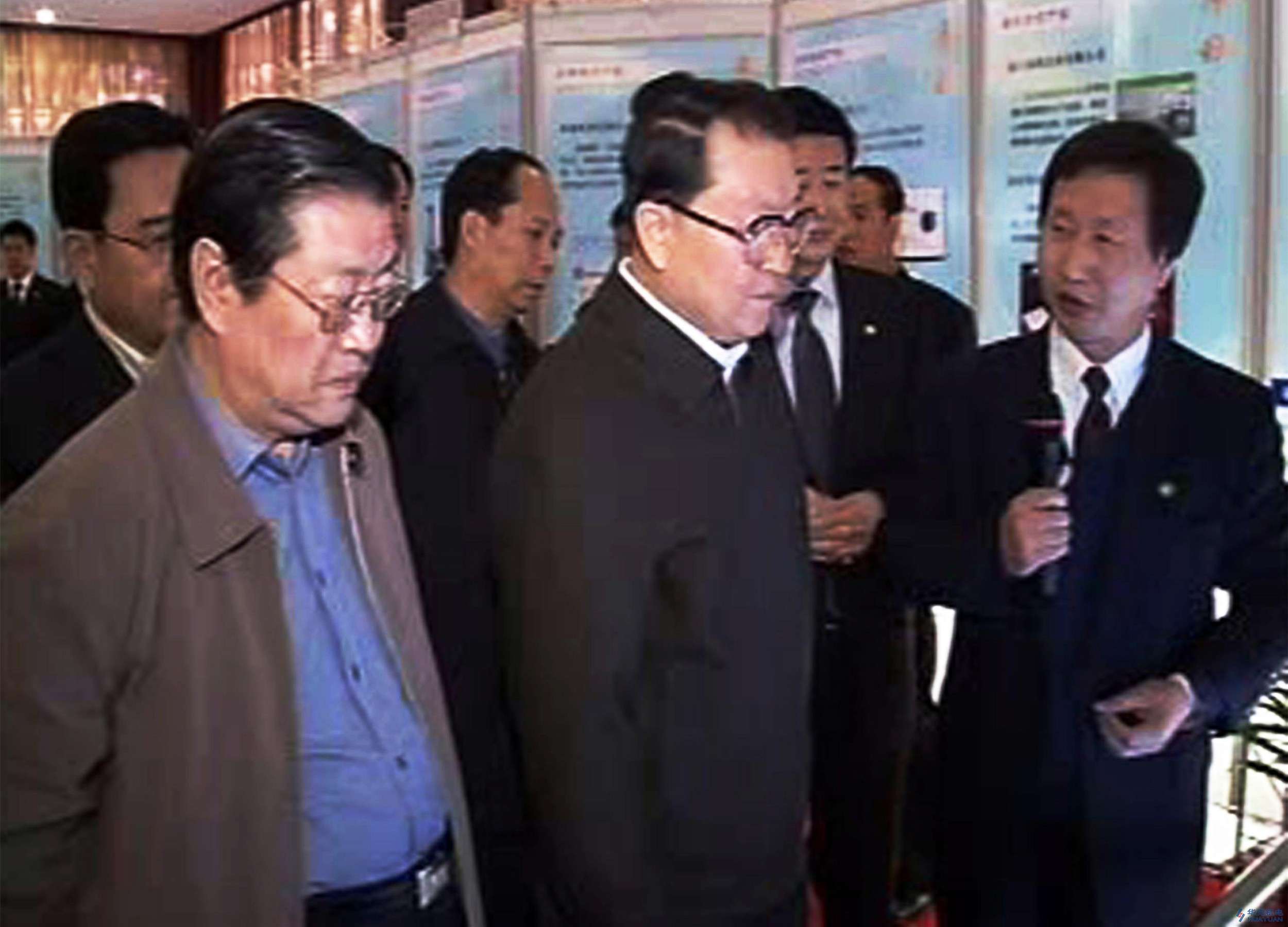 中共中央政治局常委李長春在河北考察期間，高度評價我公司科技創(chuàng)新技術(shù)